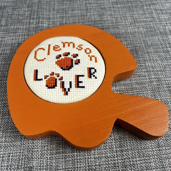 Clemson‎ Lover Cross Stitch Wall Art Tigers Helmet Wooden Frame Handmade Vtg - Picture 2 of 6